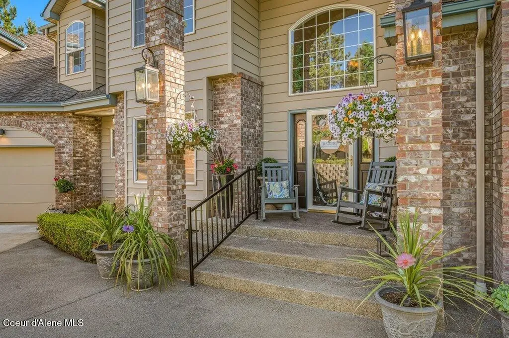 10715 N Payment Peak Road Hauser ID 83854