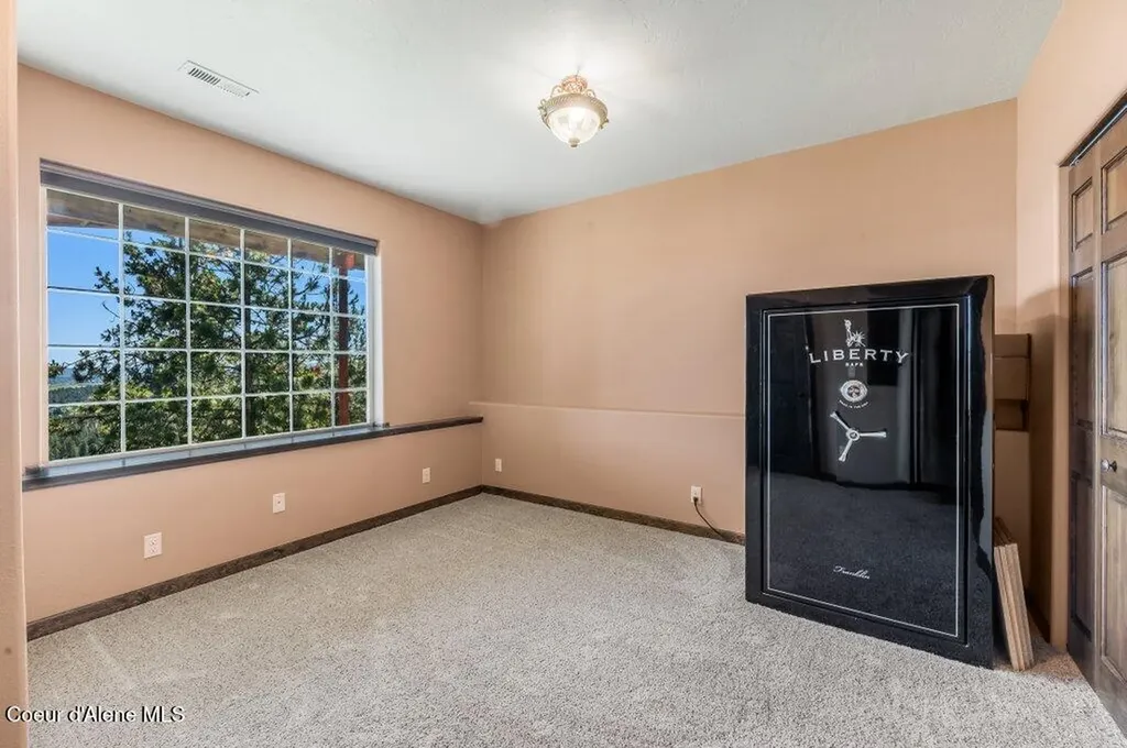 10715 N Payment Peak Road Hauser ID 83854