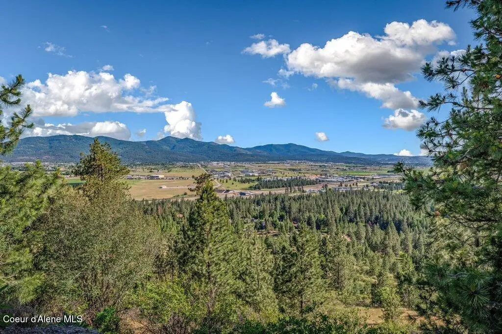 10715 N Payment Peak Road Hauser ID 83854