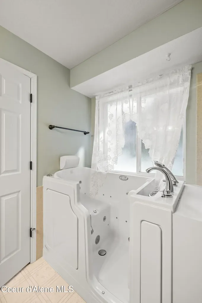 2285 E Stonebridge Court Post Falls ID 83854