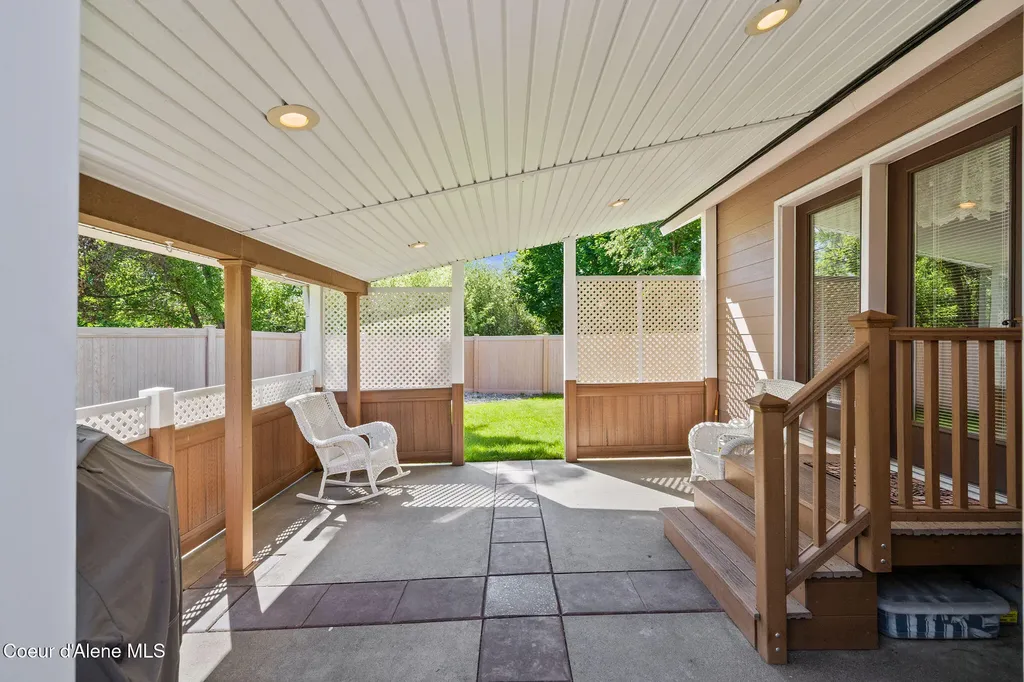 2285 E Stonebridge Court Post Falls ID 83854