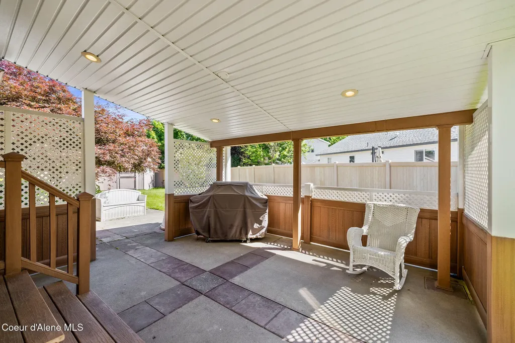 2285 E Stonebridge Court Post Falls ID 83854