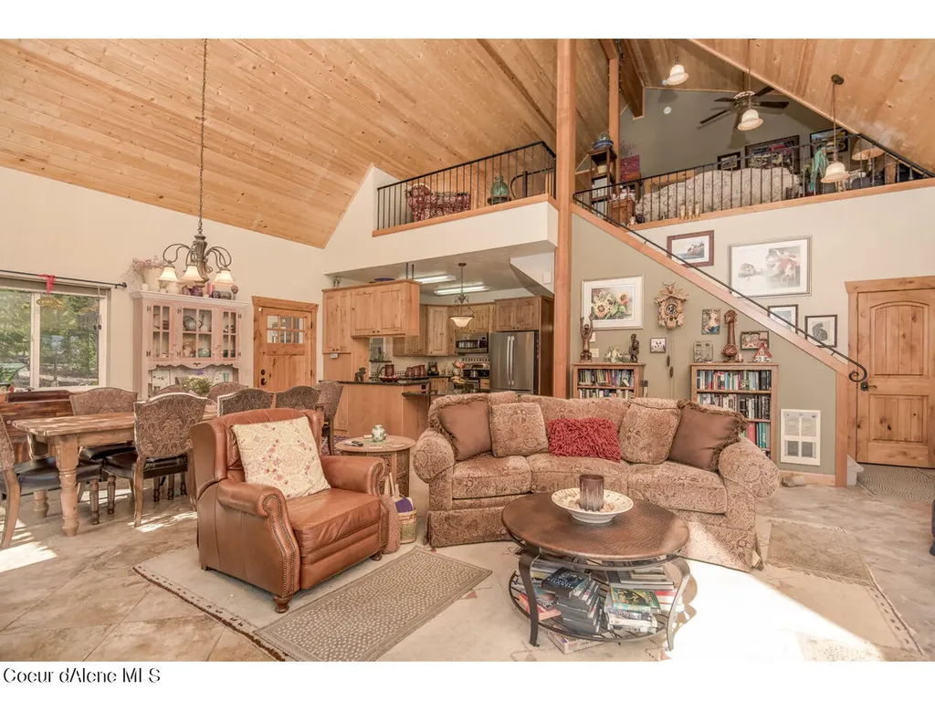 762 Geenen Road Cocolalla ID 83813