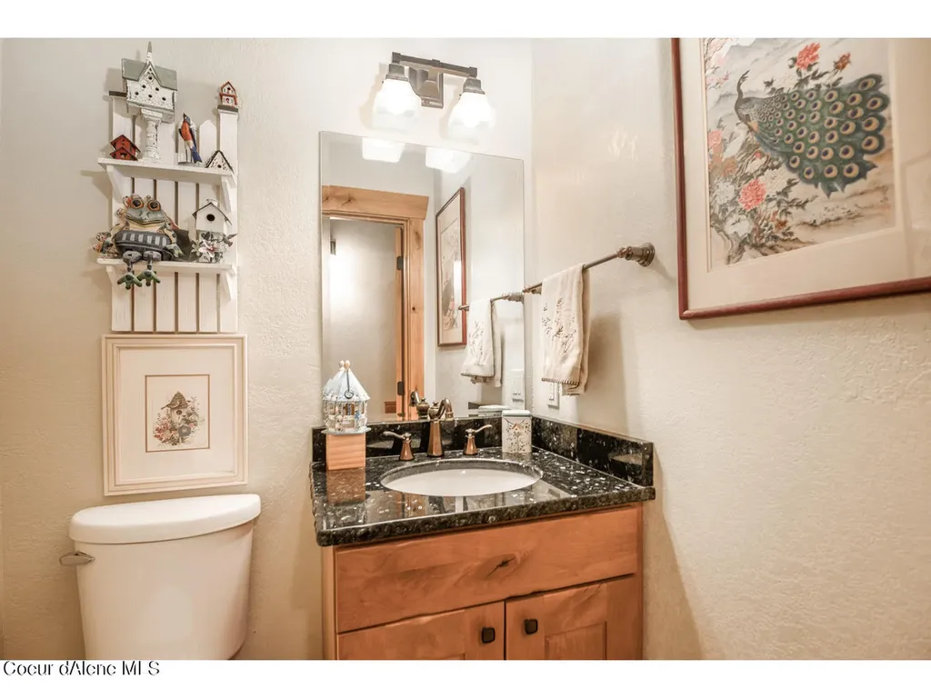 762 Geenen Road Cocolalla ID 83813