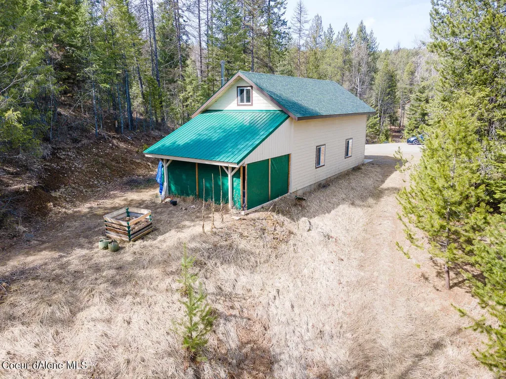 762 Geenen Road Cocolalla ID 83813