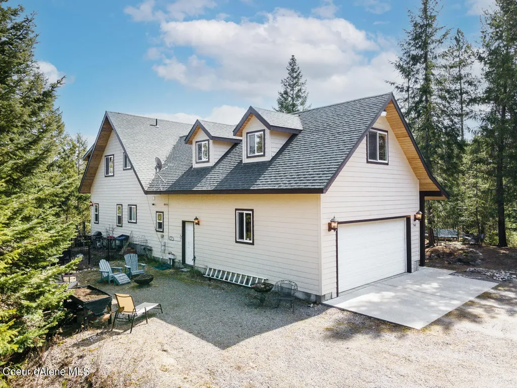 762 Geenen Road Cocolalla ID 83813