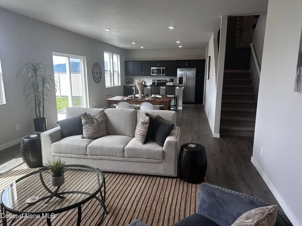 3217 N Pale Fox Street Post Falls ID 83854