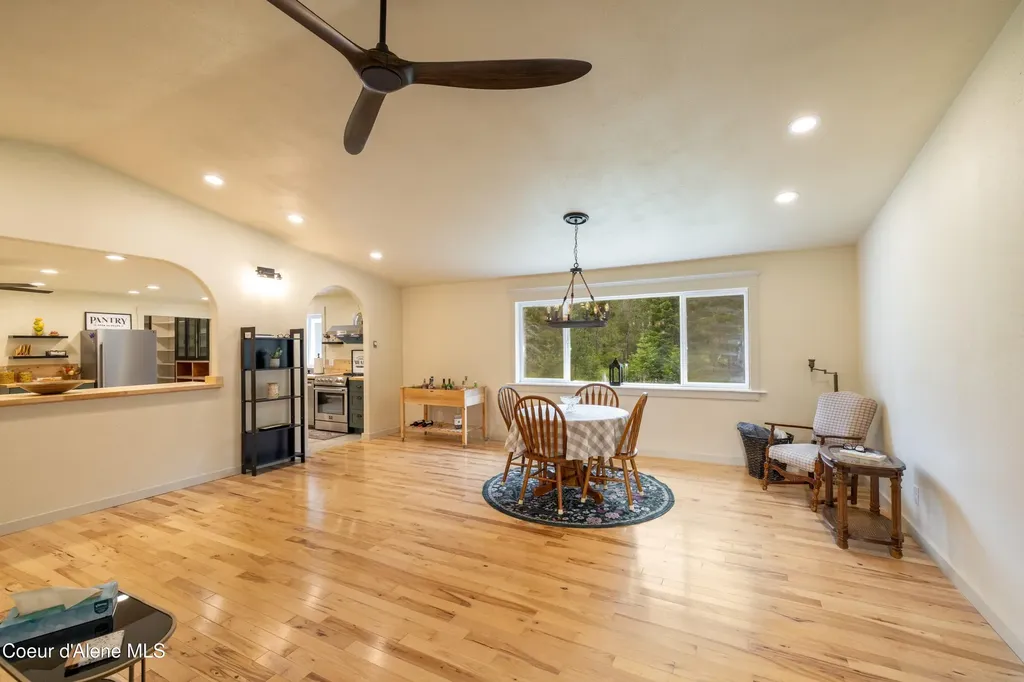 8924 E Black Bear Road Athol ID 83801