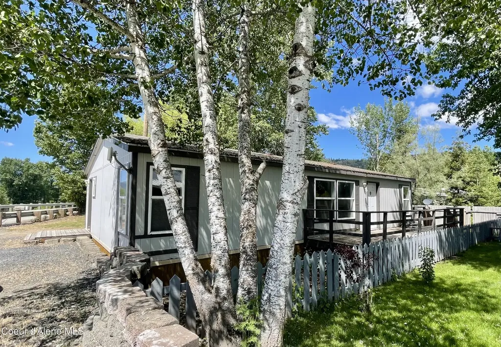 613 Riverdale Drive St. Maries ID 83861