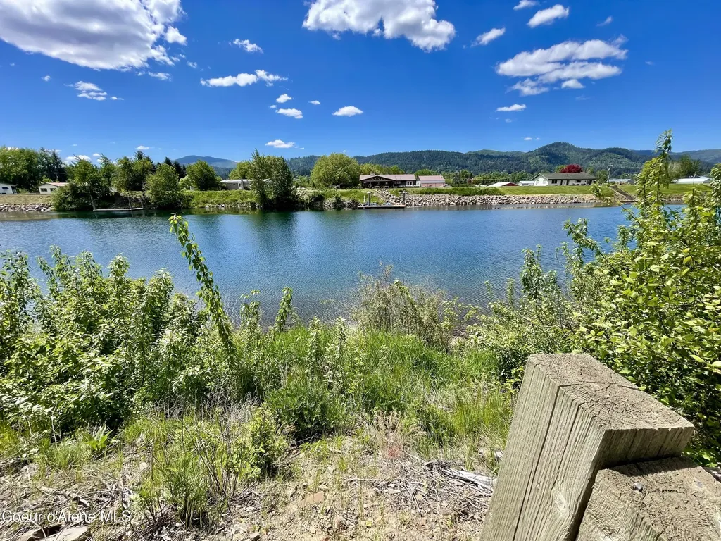 613 Riverdale Drive St. Maries ID 83861