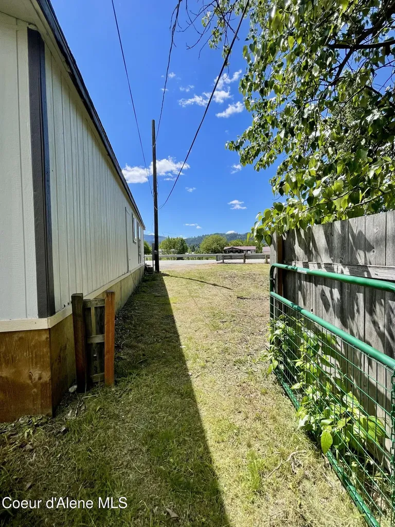 613 Riverdale Drive St. Maries ID 83861