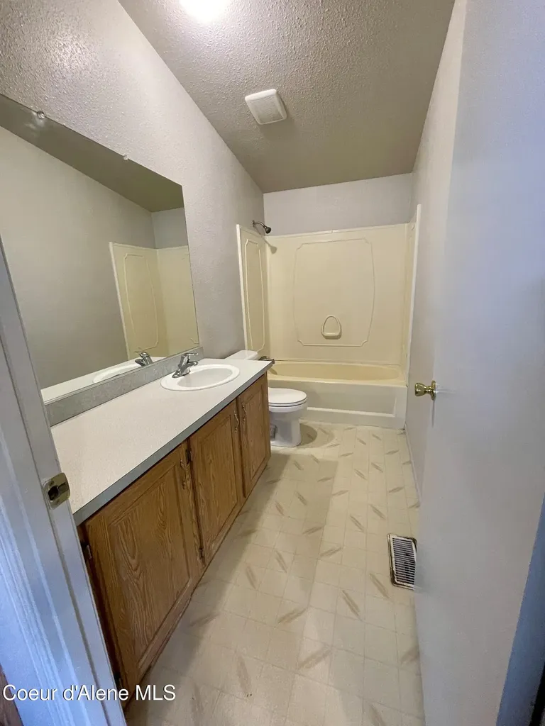 613 Riverdale Drive St. Maries ID 83861