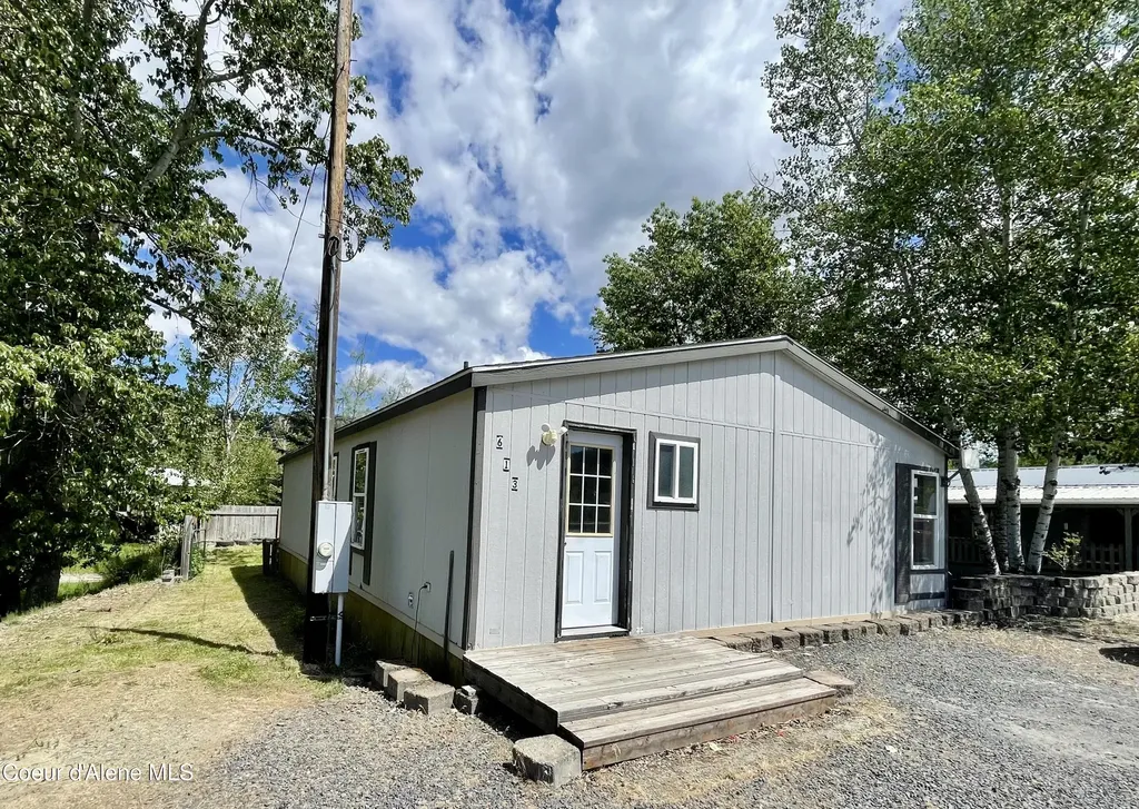 613 Riverdale Drive St. Maries ID 83861