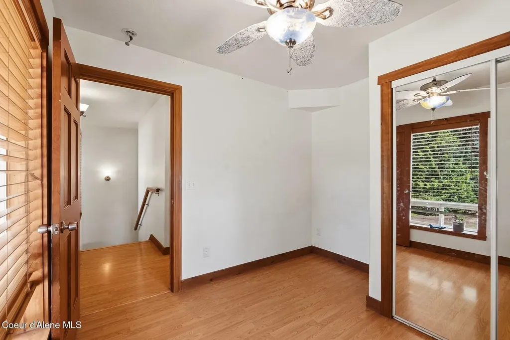 2206 Gypsy Bay Road Sagle ID 83860