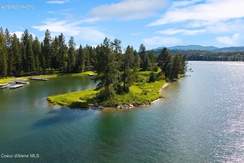 2206 Gypsy Bay Road Sagle ID 83860