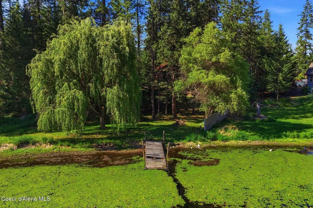 2206 Gypsy Bay Road Sagle ID 83860
