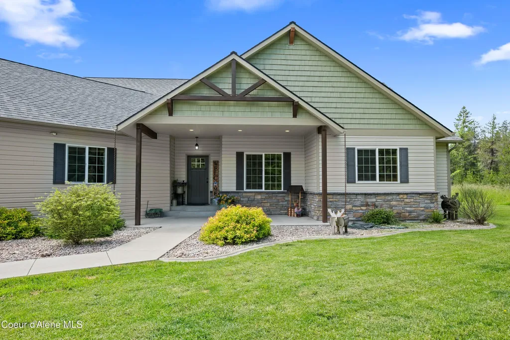 8436 E Snowy Lane Athol ID 83801
