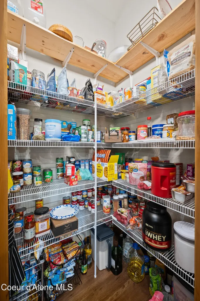 8436 E Snowy Lane Athol ID 83801