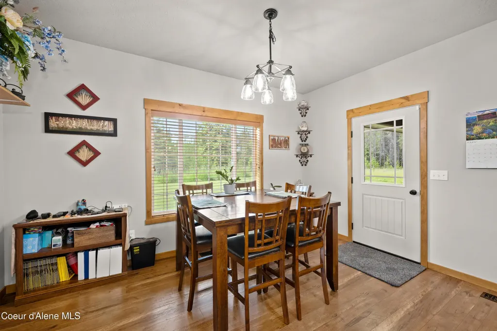 8436 E Snowy Lane Athol ID 83801