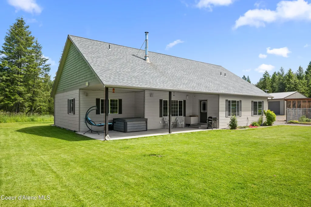 8436 E Snowy Lane Athol ID 83801