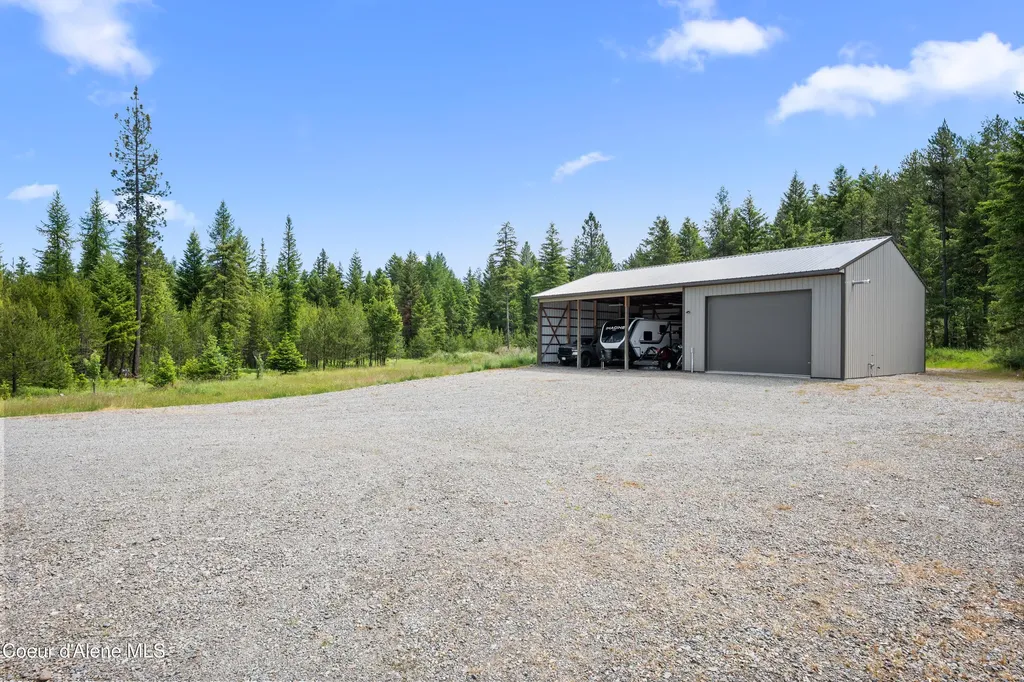 8436 E Snowy Lane Athol ID 83801