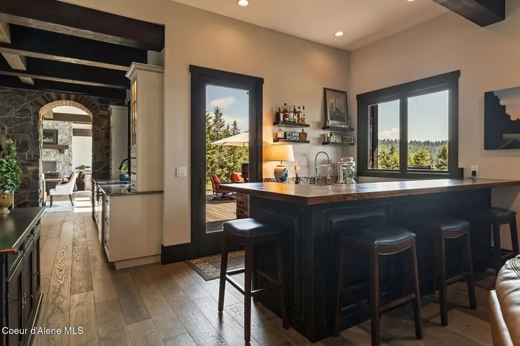 10875 S Skyview Road Harrison ID 83833