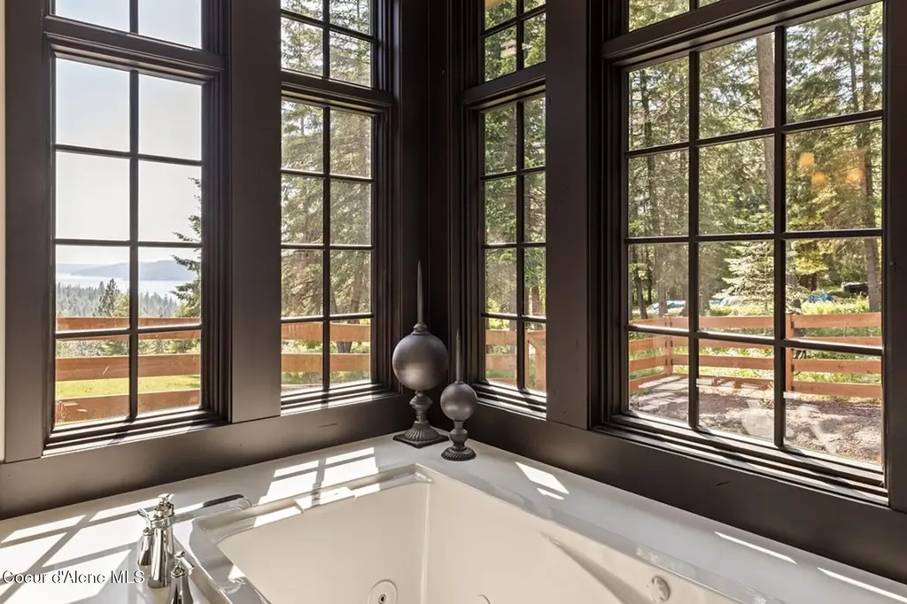 10875 S Skyview Road Harrison ID 83833