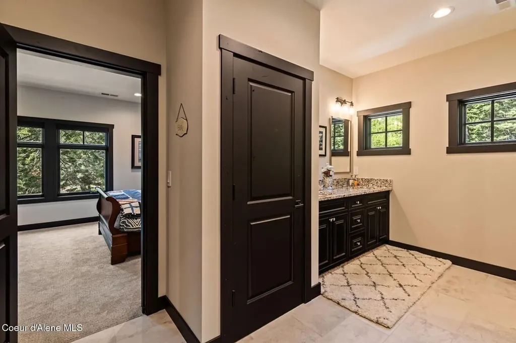 10875 S Skyview Road Harrison ID 83833