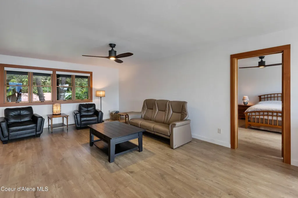 2385 Sunnyside Road Sandpoint ID 83864