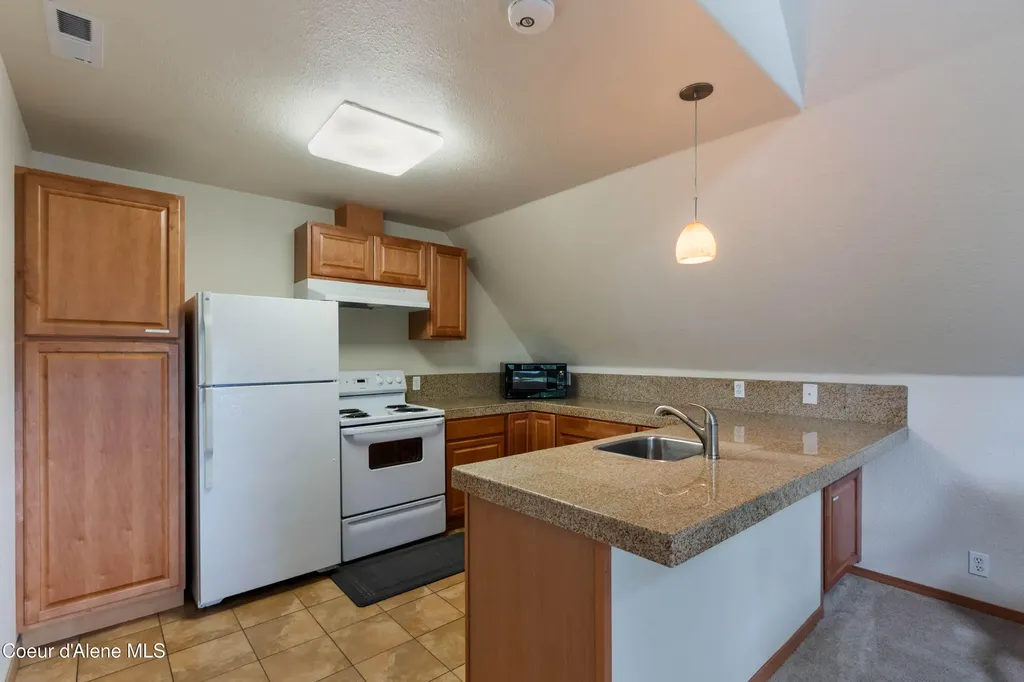 2385 Sunnyside Road Sandpoint ID 83864