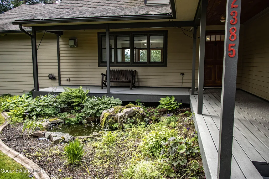 2385 Sunnyside Road Sandpoint ID 83864