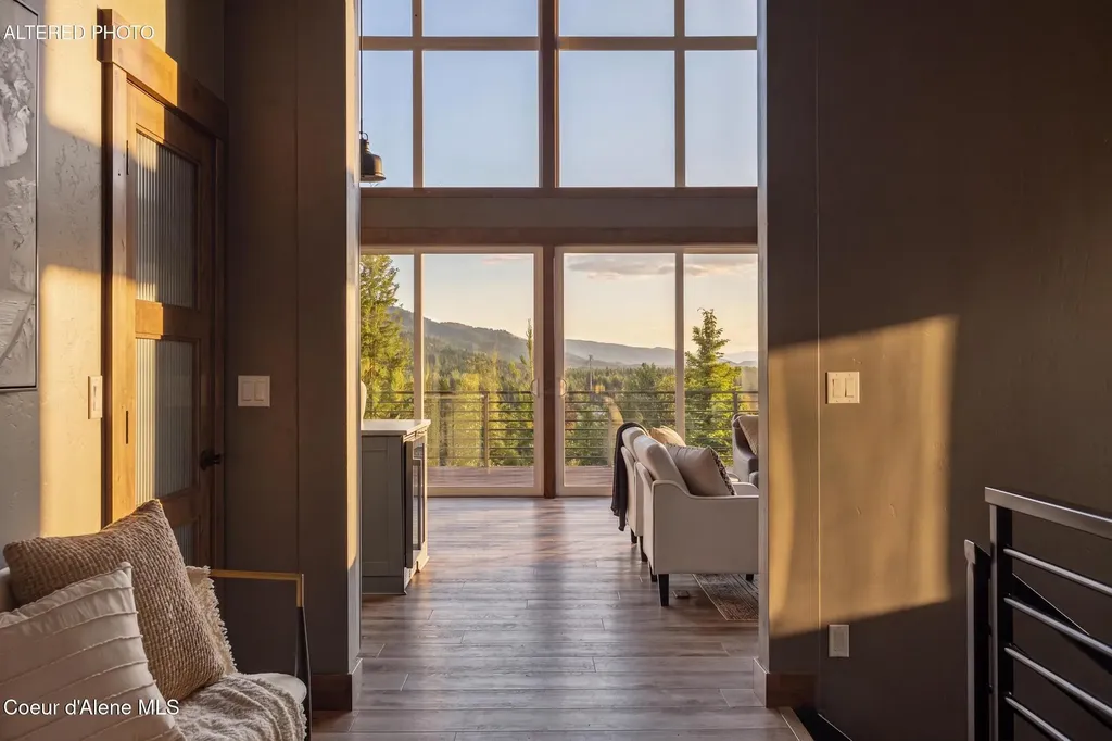 2282 N North Center Valley Road Sandpoint ID 83864