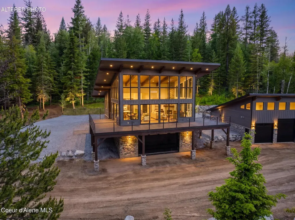 2282 N North Center Valley Road Sandpoint ID 83864