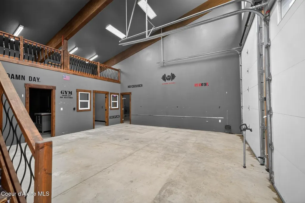 2282 N North Center Valley Road Sandpoint ID 83864