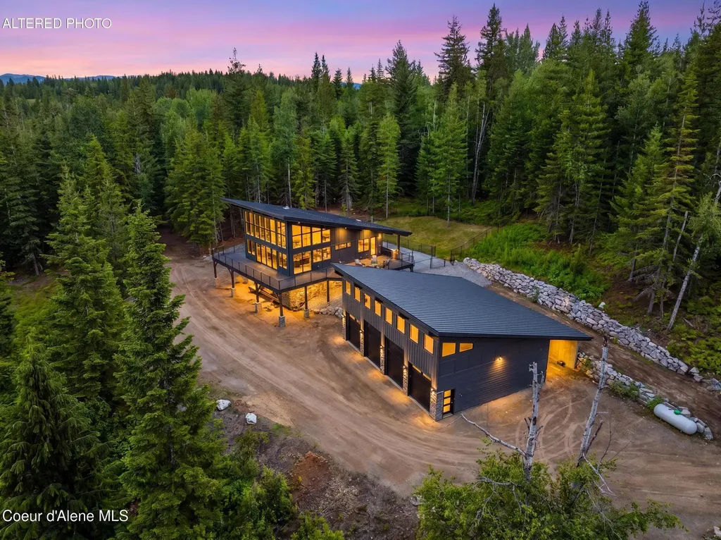 2282 N North Center Valley Road Sandpoint ID 83864