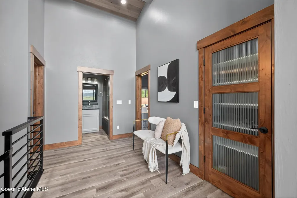 2282 N North Center Valley Road Sandpoint ID 83864