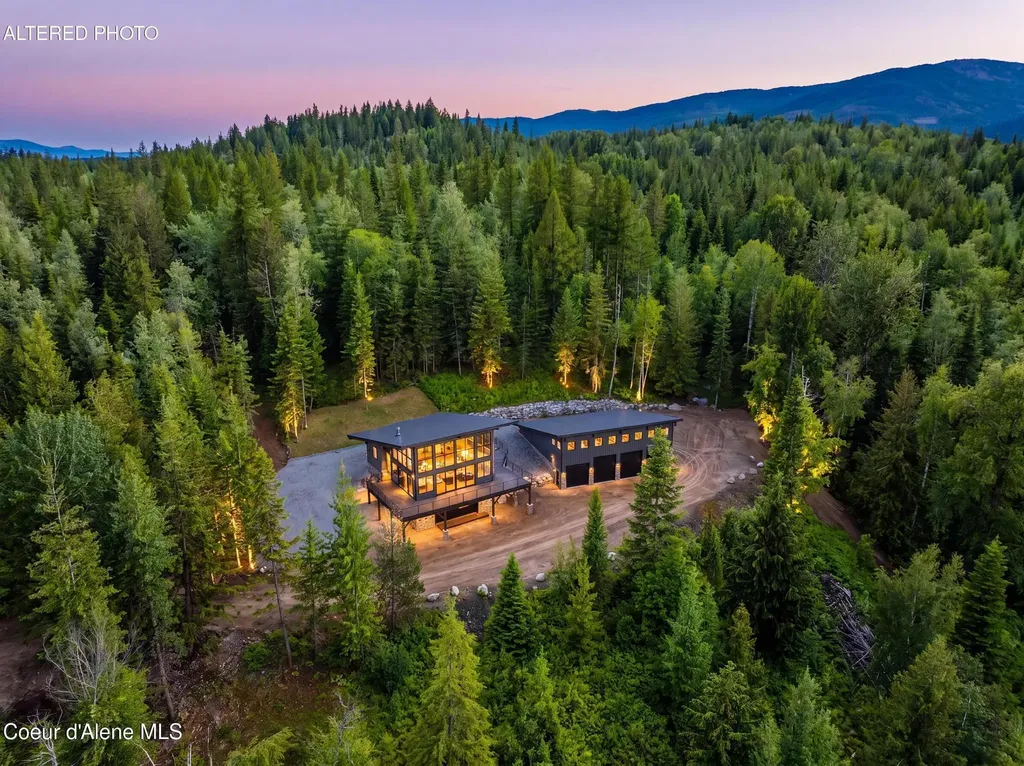 2282 N North Center Valley Road Sandpoint ID 83864