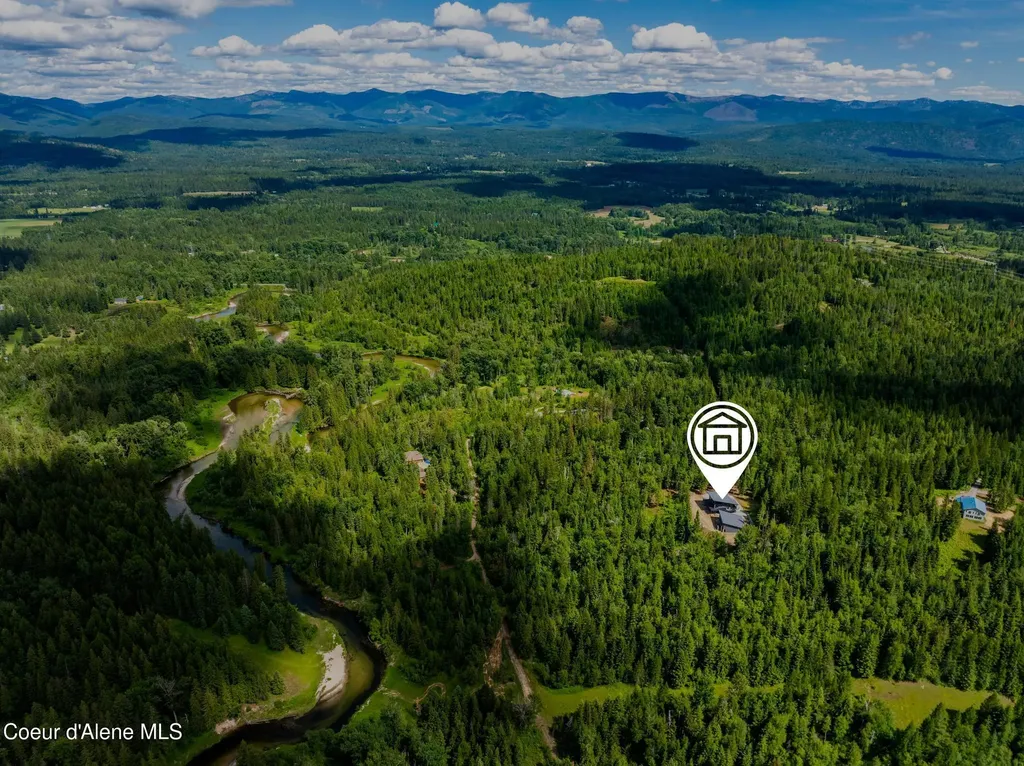 2282 N North Center Valley Road Sandpoint ID 83864