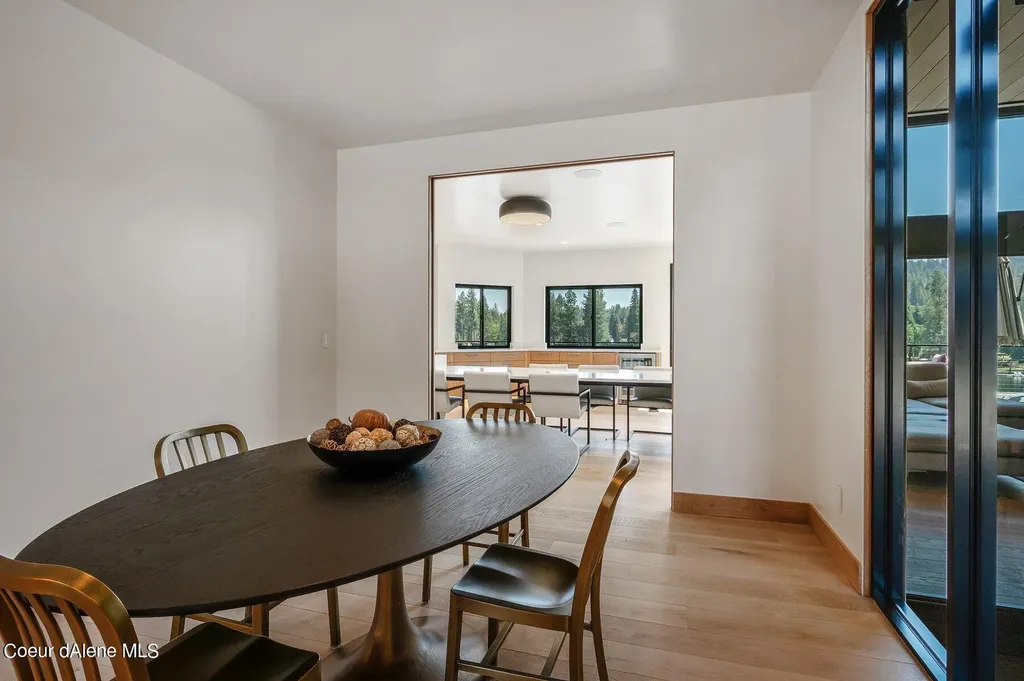 1014 S Riverside Harbor Drive Post Falls ID 83854