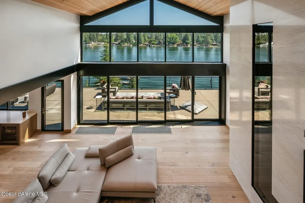 1014 S Riverside Harbor Drive Post Falls ID 83854