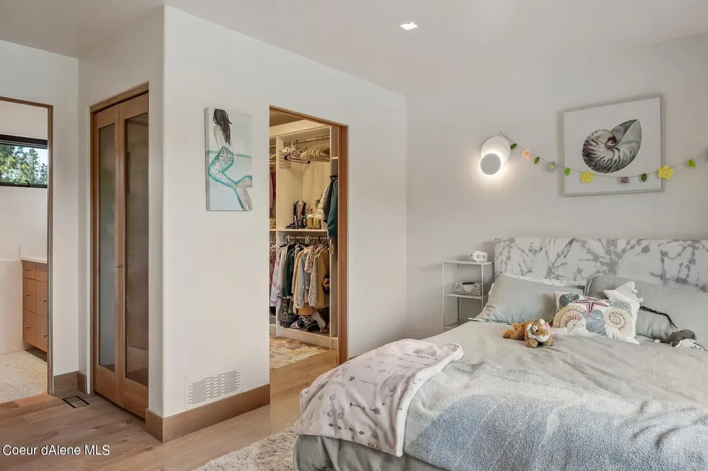 1014 S Riverside Harbor Drive Post Falls ID 83854