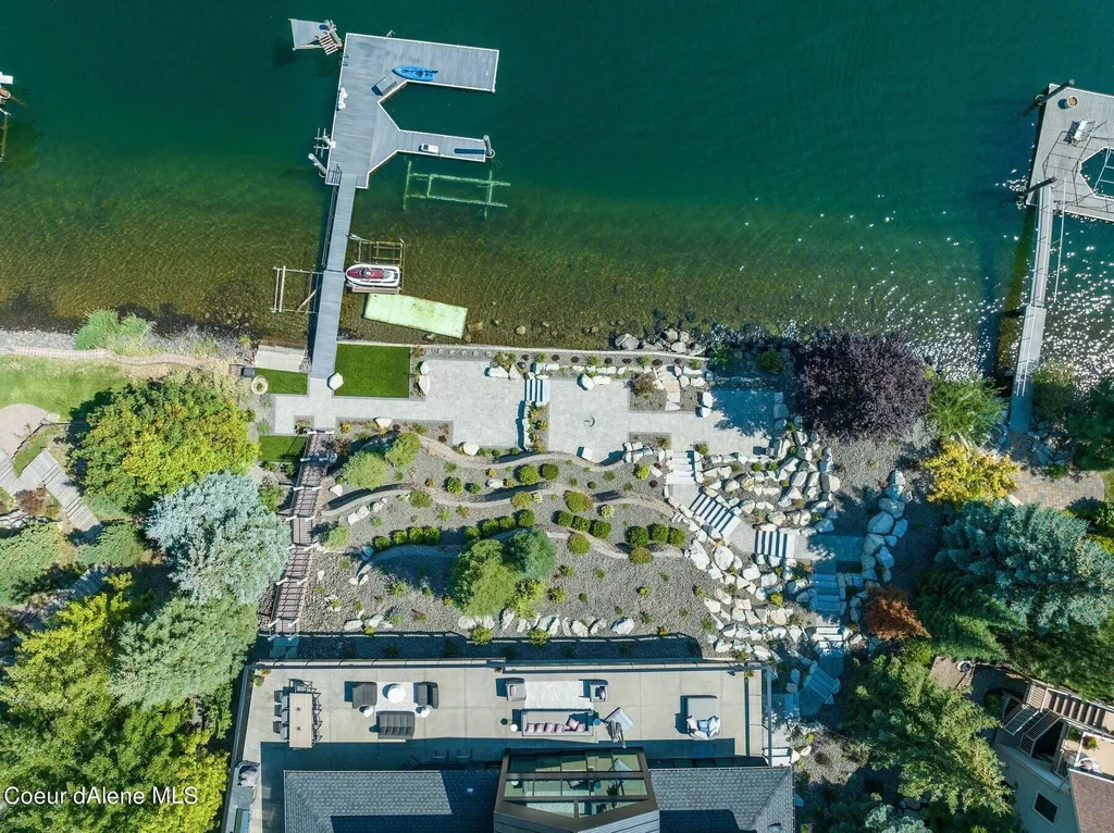 1014 S Riverside Harbor Drive Post Falls ID 83854