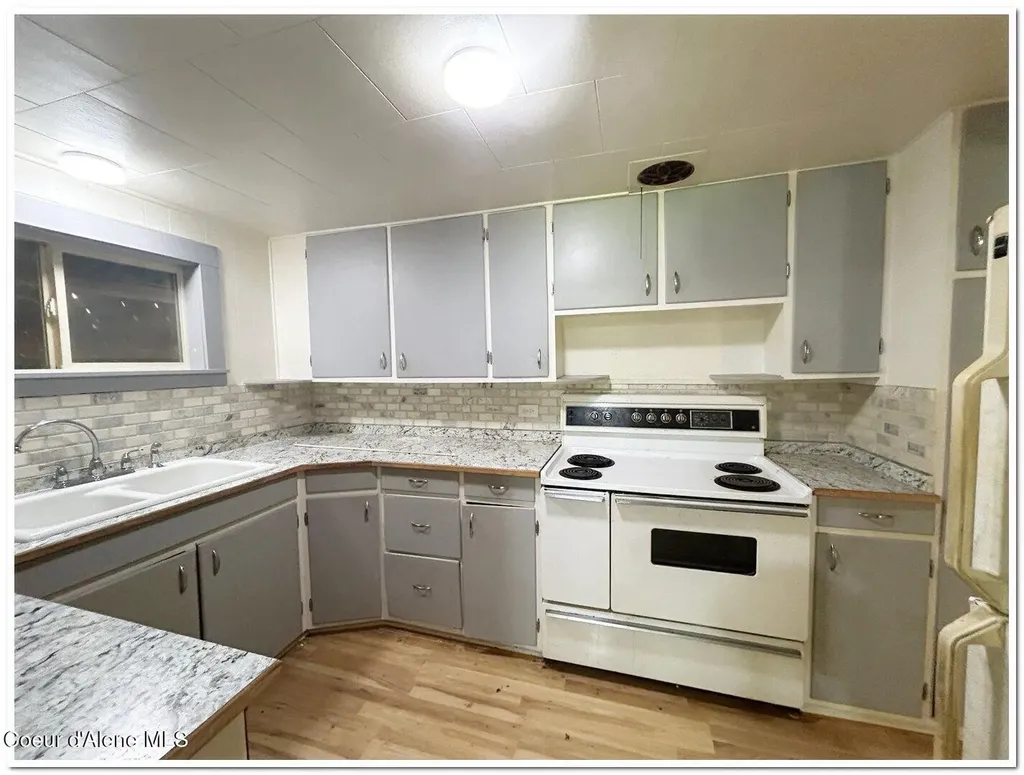6648 Chippewa Drive Bonners Ferry ID 83805