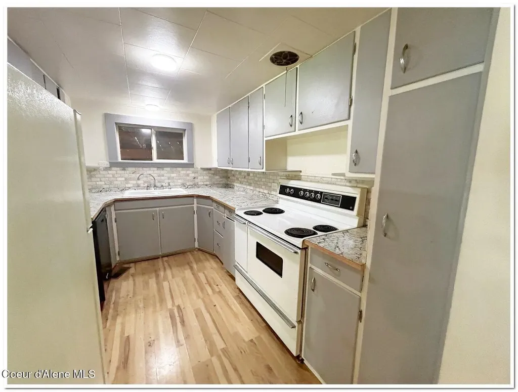 6648 Chippewa Drive Bonners Ferry ID 83805
