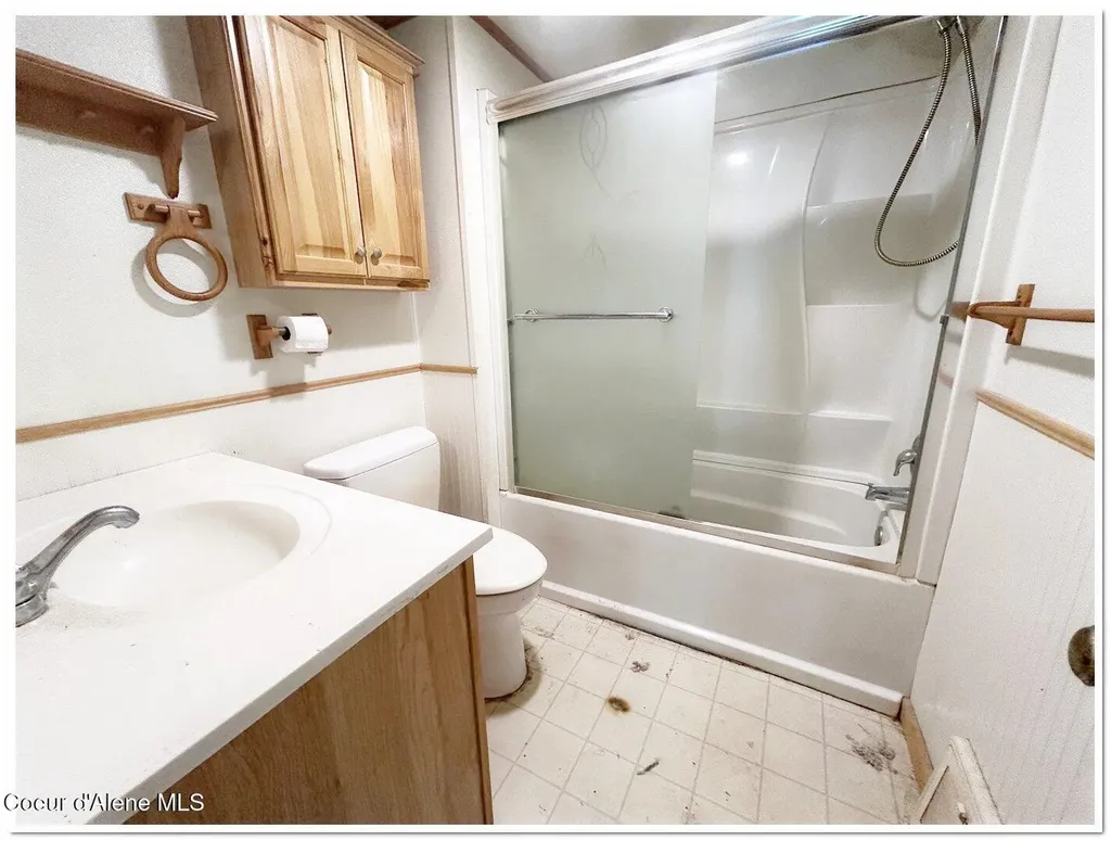 6648 Chippewa Drive Bonners Ferry ID 83805