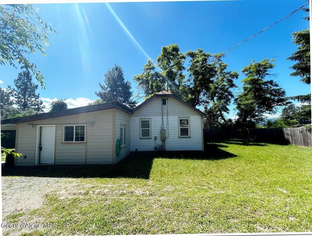 6648 Chippewa Drive Bonners Ferry ID 83805