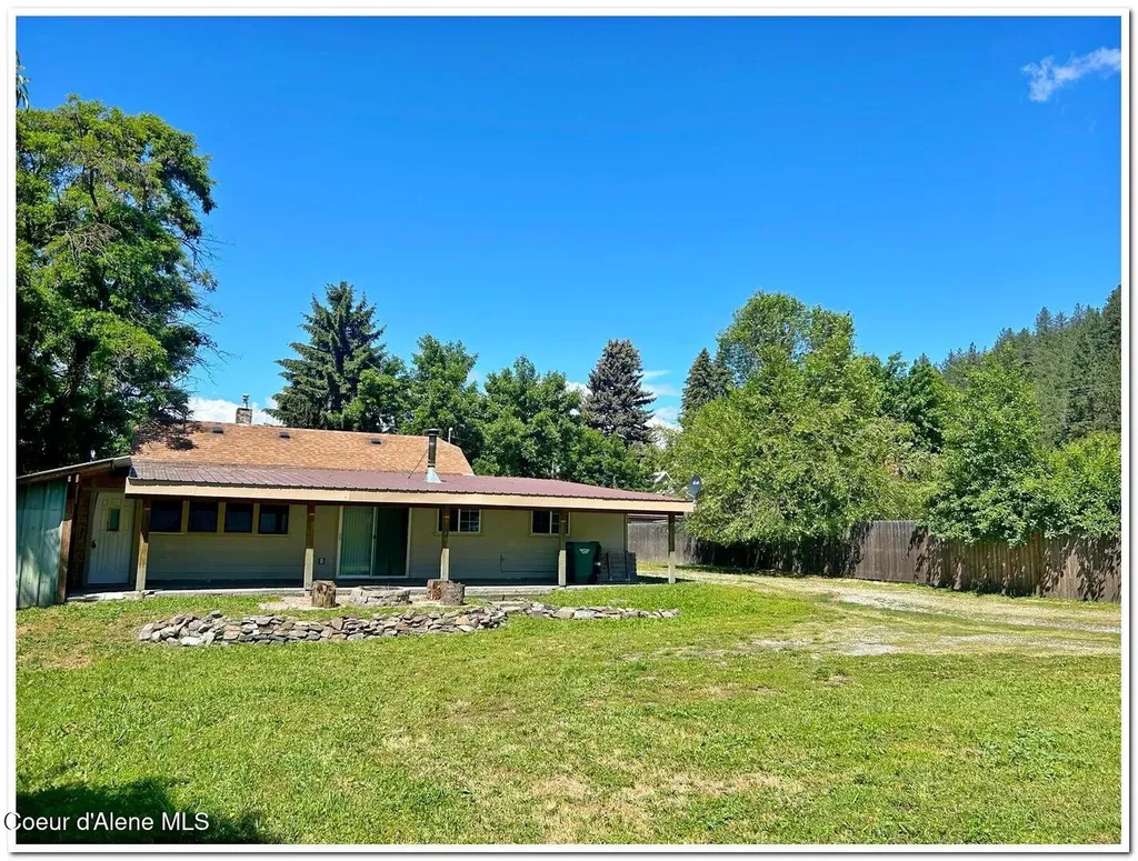 6648 Chippewa Drive Bonners Ferry ID 83805