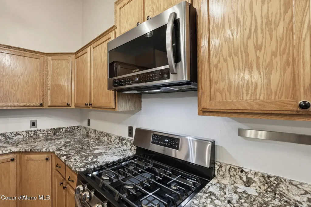 8845 N Davis Circle Hayden ID 83835