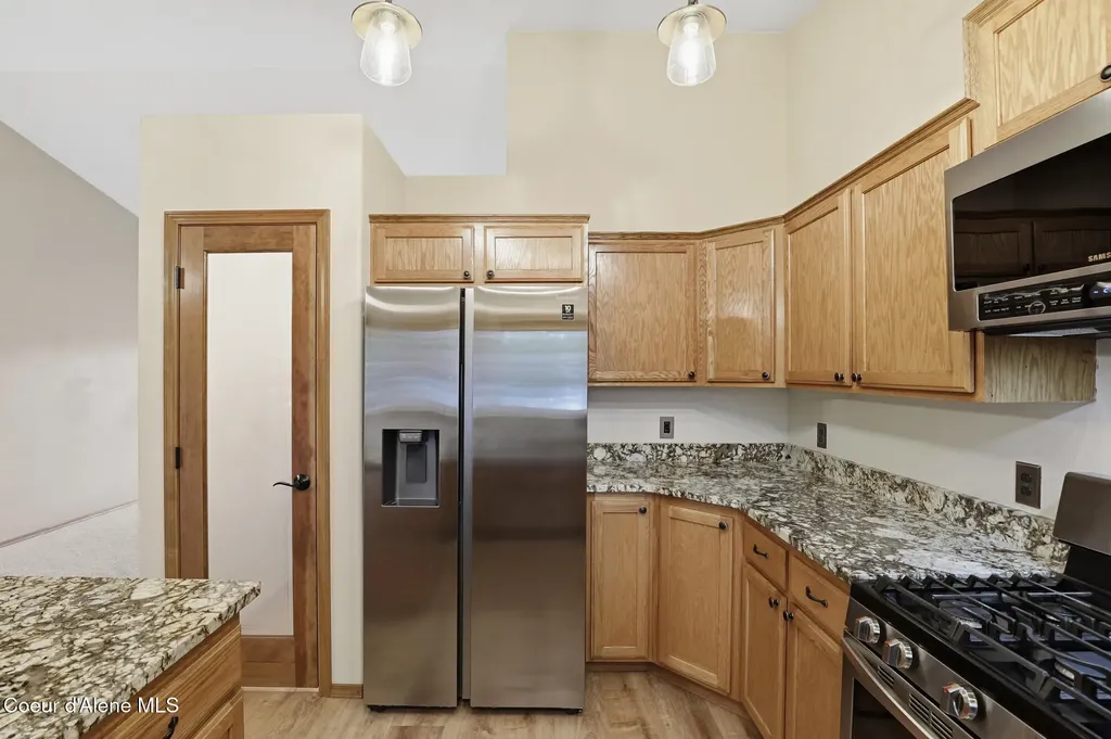 8845 N Davis Circle Hayden ID 83835