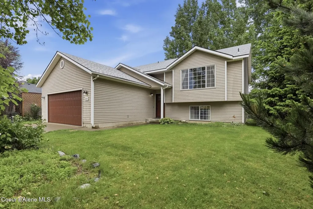 8845 N Davis Circle Hayden ID 83835